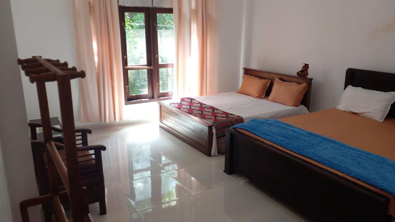 Bosadi Homestay Katunayake Exterior photo
